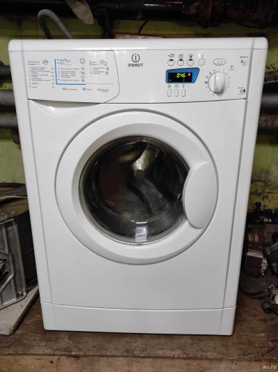 Лот: 18050852. Фото: 1. Стиральная машина indesit wisxe10... Стиральные машины