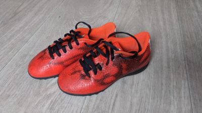 Лот: 24384393. Фото: 1. Футбольные бутсы adidas 5-7 лет. Кеды, кроссовки