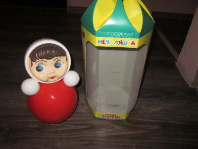 Лот: 5394097. Фото: 1. Абсолютно НОВАЯ неваляшка в коробке... Развивающие