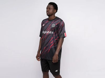 Лот: 24977966. Фото: 1. Футбольная форма New Balance FC... Форма
