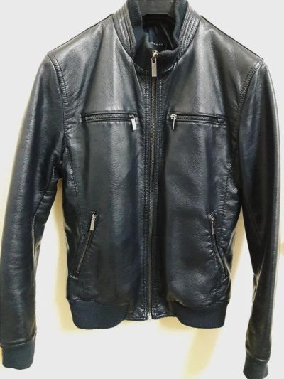 Лот: 7515987. Фото: 1. Кожанка Zara. Верхняя одежда