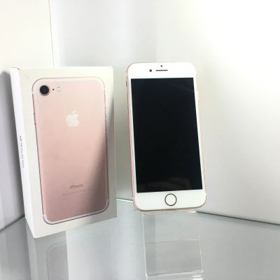 Лот: 14952870. Фото: 1. Мобильный телефон iPhone 7 32гб... Чехлы, бамперы