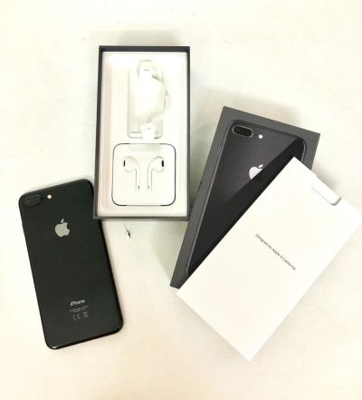 Лот: 11044392. Фото: 1. Идеальный iPhone 8 Plus 64GB Black... Смартфоны