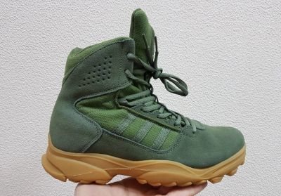 Лот: 10787540. Фото: 1. Кроссовки Adidas GSG-9.3 лот... Кеды, кроссовки, слипоны