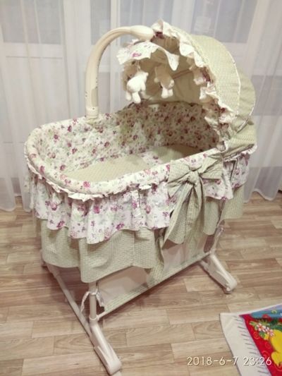 Лот: 11635935. Фото: 1. Колыбель Simplicity. Детские кровати и кроватки