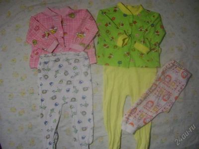 Лот: 921439. Фото: 1. кофточки -штанишки на 1-3 мес. Ползунки, распашонки, слипы