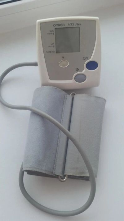 Лот: 10983495. Фото: 1. Тонометр omron mx3 plus. Оборудование
