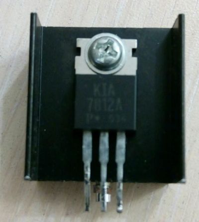 Лот: 9694255. Фото: 1. Стабилизатор 7812 (LM7812). Микросхемы