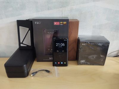 Лот: 19212358. Фото: 1. FiiO M15+"ДОПЫ": чехол, док-станция... Плееры