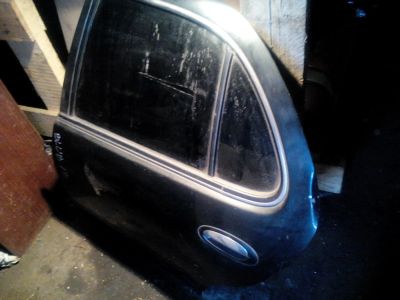 Лот: 4581137. Фото: 1. Nissan Bluebird 13 дверь. Кузов