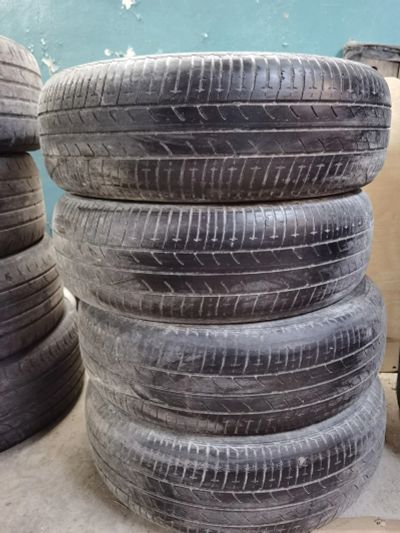 Лот: 18840307. Фото: 1. Bridgestone 195 65 15. Шины