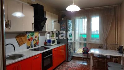 Лот: 23534955. Фото: 1. Продам 3-комн. кв. 88.8 кв.м... Квартиры, студии