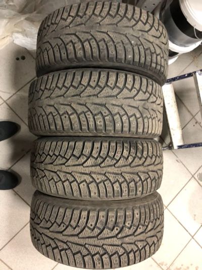 Лот: 11454595. Фото: 1. Nokian Hakkapeliitta 5 комплект. Шины