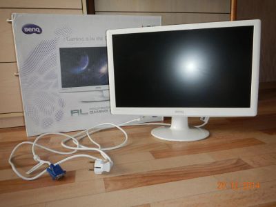 Лот: 4888708. Фото: 1. Монитор BenQ RL2240H white (21... ЖК-мониторы