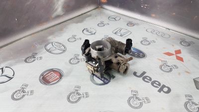 Лот: 23586718. Фото: 1. Заслонка дроссельная Mazda Demio... Двигатель и элементы двигателя