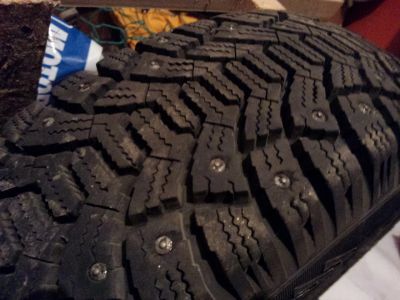 Лот: 3284323. Фото: 1. Продам комплект из 2х шт, шина... Шины