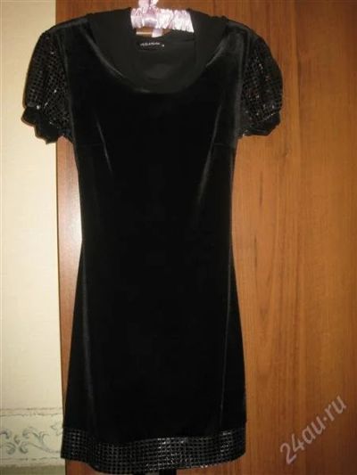 Лот: 1416932. Фото: 1. Бархатное платье. Платья
