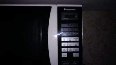 Лот: 11077643. Фото: 1. микроволновка panasonic nn-st342w. Микроволновки, мини-печи