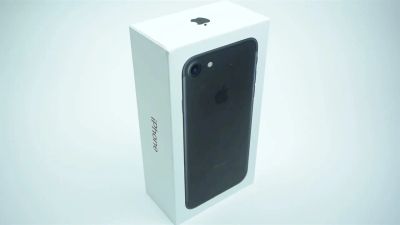 Лот: 9956637. Фото: 1. Продам новый iPhone 7 128 gb black. Смартфоны