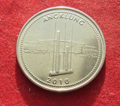 Лот: 21009896. Фото: 1. Индонезия 1000 рупий, 2010г. Азия