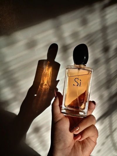 Лот: 10997071. Фото: 1. Giorgio Armani Si 100ml ОАЭ. Женская парфюмерия