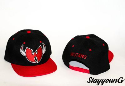 Лот: 4152272. Фото: 1. Бейсболка Wu-Tang & Chicago Bulls. Другое (одежда, обувь, галантерея)