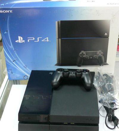 Лот: 5172068. Фото: 1. Sony PlayStation 4 500 Гб + 5... Игровые приставки, консоли