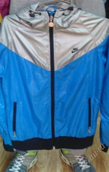 Лот: 1103955. Фото: 1. Куртка Nike новая!. Верхняя одежда