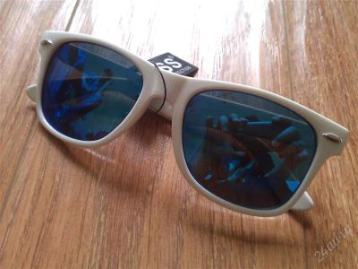 Лот: 990433. Фото: 1. Очки WayFarer зеркальные! Белые... Очки