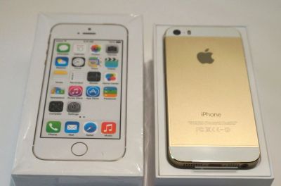 Лот: 4963647. Фото: 1. apple iphone 5s gold LTE 4 g 32gb. Смартфоны