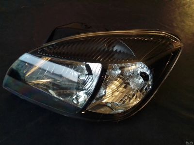 Лот: 16183611. Фото: 1. Фара Kia Rio. Оптика и освещение
