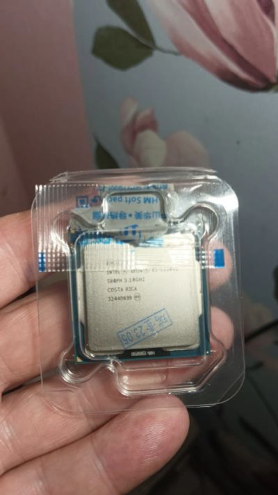 Лот: 20519962. Фото: 1. Процессор Intel Xeon E3-1220 V2... Процессоры