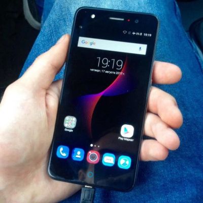Лот: 14985066. Фото: 1. Смартфон ZTE Blade V7. Смартфоны