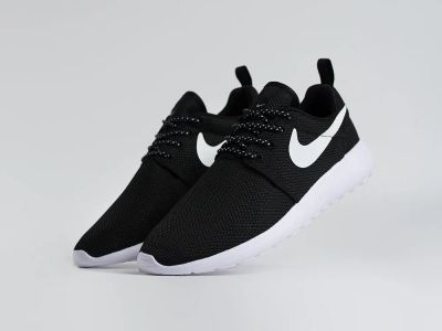 Лот: 6789061. Фото: 1. Кроссовки Nike Roshe Run. Кеды, кроссовки, слипоны