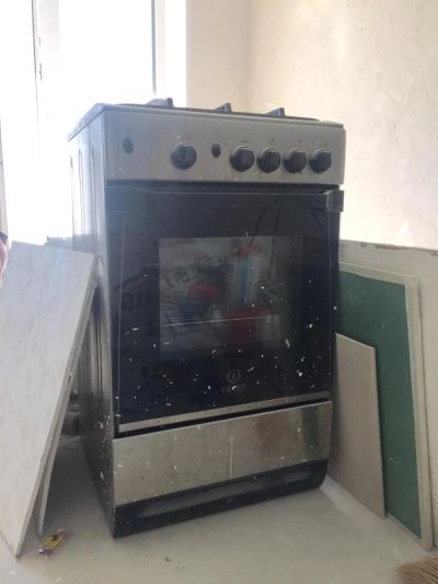 Лот: 7963333. Фото: 1. Газовая плита Indezit 4 конфорки... Плиты, духовые шкафы, варочные поверхности