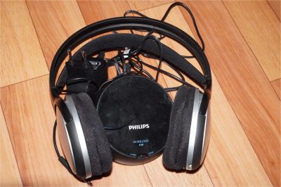 Лот: 7799295. Фото: 1. Беспроводные наушники Philips... Наушники, гарнитуры