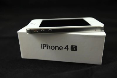 Лот: 4722020. Фото: 1. iphone 4s white 8gb. Смартфоны