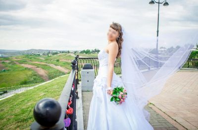 Лот: 7239752. Фото: 1. Роскошное свадебное платье с длинной... Свадебные платья