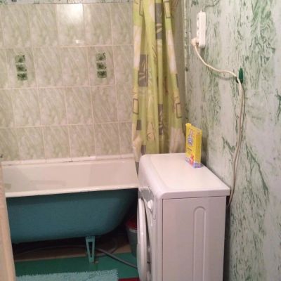 Лот: 9552558. Фото: 1. Чугунная ванна 1,5 м в хорошем... Ванны и комплектующие