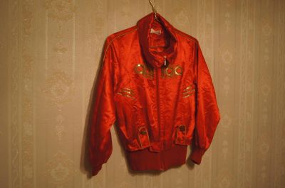 Лот: 4405331. Фото: 1. легкая ветровка на девочку. Свитера, худи, толстовки