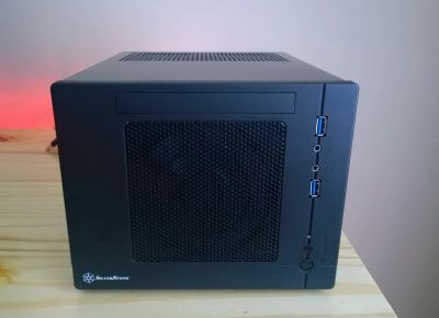Лот: 9019847. Фото: 1. Ультра-компактный mini-ITX корпус... Корпуса, блоки питания