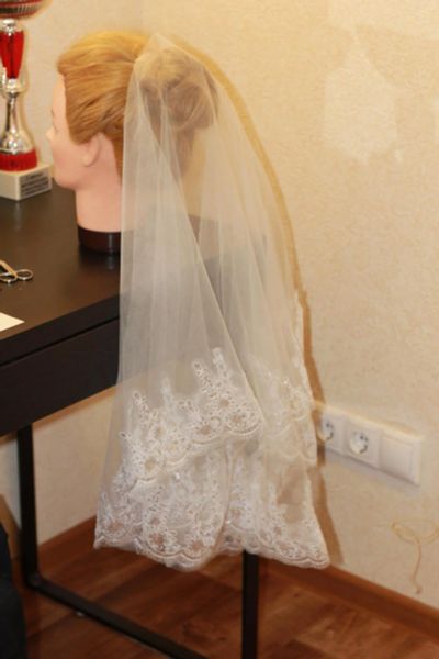 Лот: 6156304. Фото: 1. Фата. Белая с пайетками. Фаты, вуали, шляпки