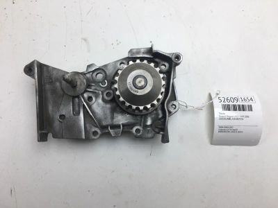 Лот: 20395817. Фото: 1. Помпа Renault Megane 2006 210105296R... Двигатель и элементы двигателя