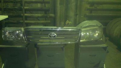 Лот: 4103699. Фото: 1. Фары передние toyota land cruiser... Оптика и освещение