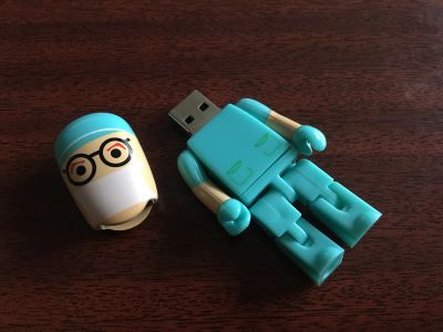 Лот: 12123220. Фото: 1. USB Флешка Доктор(прикольный подарок... USB-флеш карты