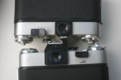Лот: 8032741. Фото: 1. Фотаппарат Зенит е 2 штуки. Плёночные зеркальные