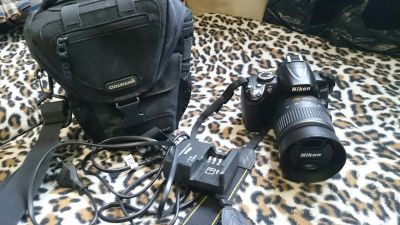 Лот: 5829526. Фото: 1. Nikon D3000 Kit. Цифровые зеркальные