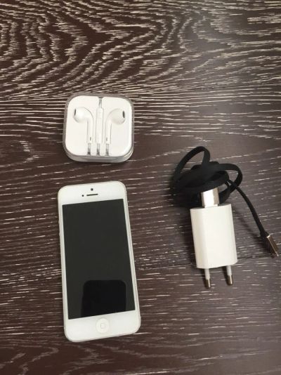 Лот: 6075553. Фото: 1. Iphone 5. Смартфоны