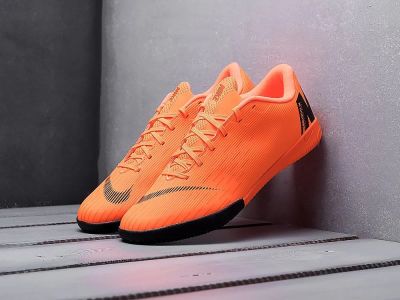 Лот: 16010202. Фото: 1. Футбольная обувь Nike MercurialX... Кеды, кроссовки, слипоны