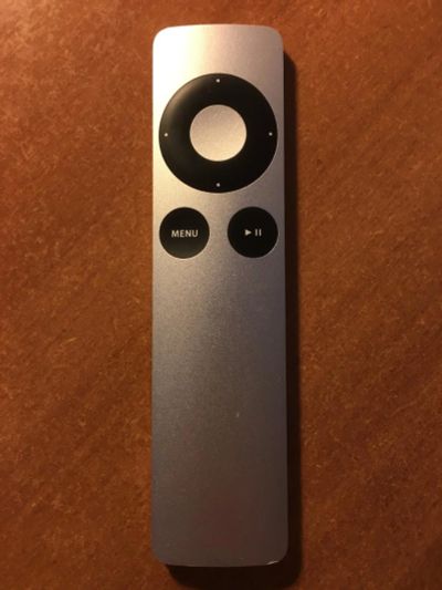 Лот: 11042501. Фото: 1. Apple remote. Другое (периферия)